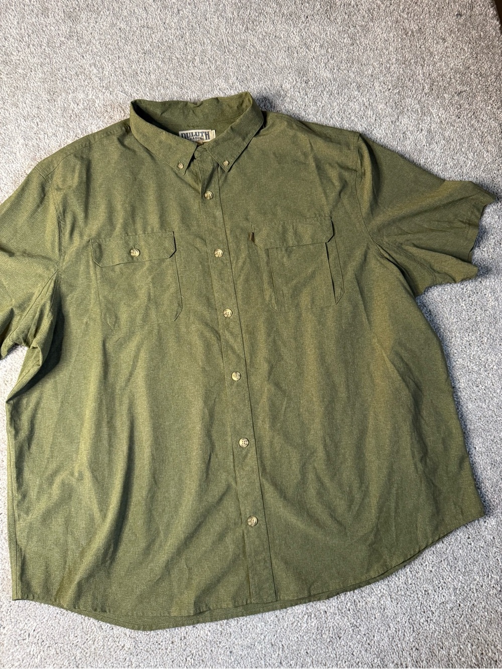 Duluth Trading Co Olive Green Short-Sleeve Button-Down Shirt